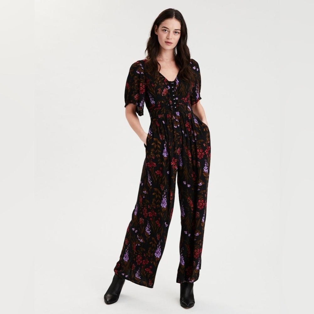 American Eagle Cottage Core Floral Jumpsuit​